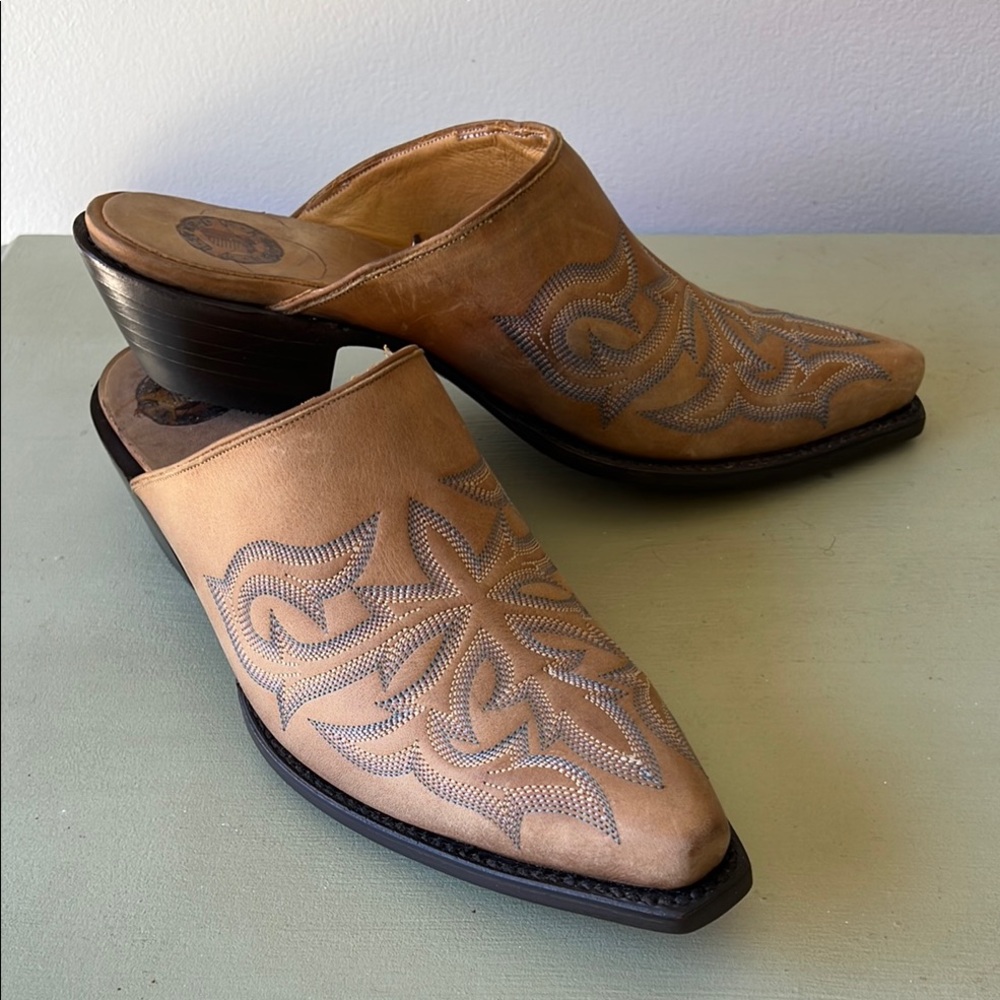 Western Mules